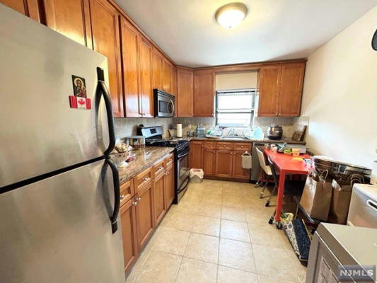 2171A N CENTRAL RD # A, FORT LEE, NJ 07024, photo 2 of 9