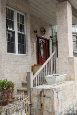 212 MAPLE ST, WEEHAWKEN, NJ 07086, photo 4 of 38