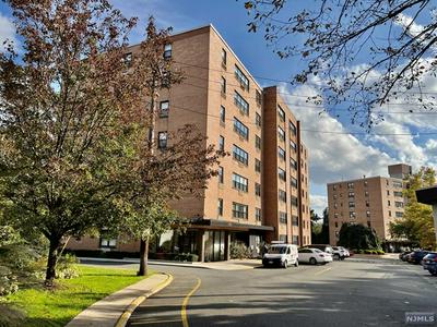 Park Hill Terrace Condominiums, Fort Lee, NJ Real Estate & Homes for Sale |  RE/MAX