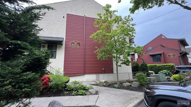 109 RIVER RD APT A1, NUTLEY, NJ 07110, photo 3 of 25